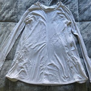 Lululemon pleated long sleeve sz 4